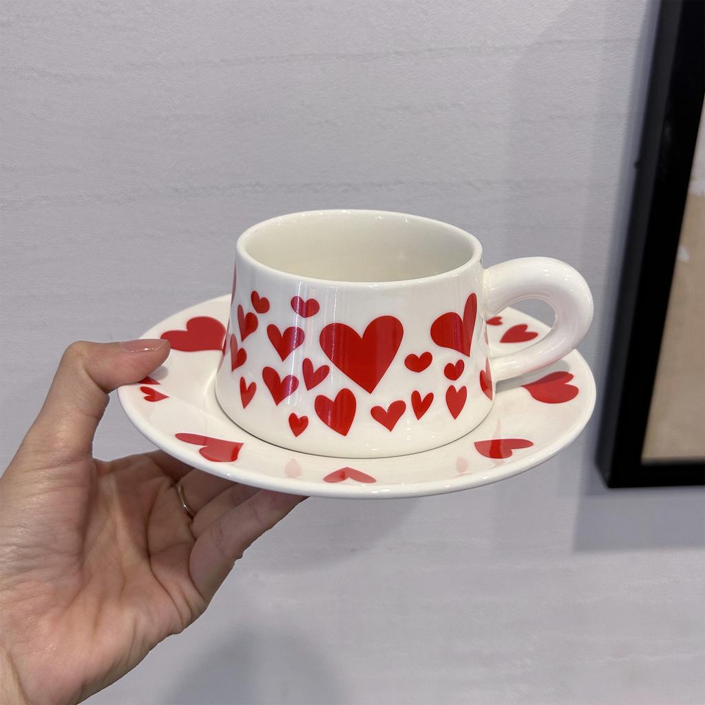 Korean Style Heart Ceramic Cup Dish Sets for Women New High Aesthetic Handle Coffee Mugs Exquisite Afternoon Tea Dessert Dish