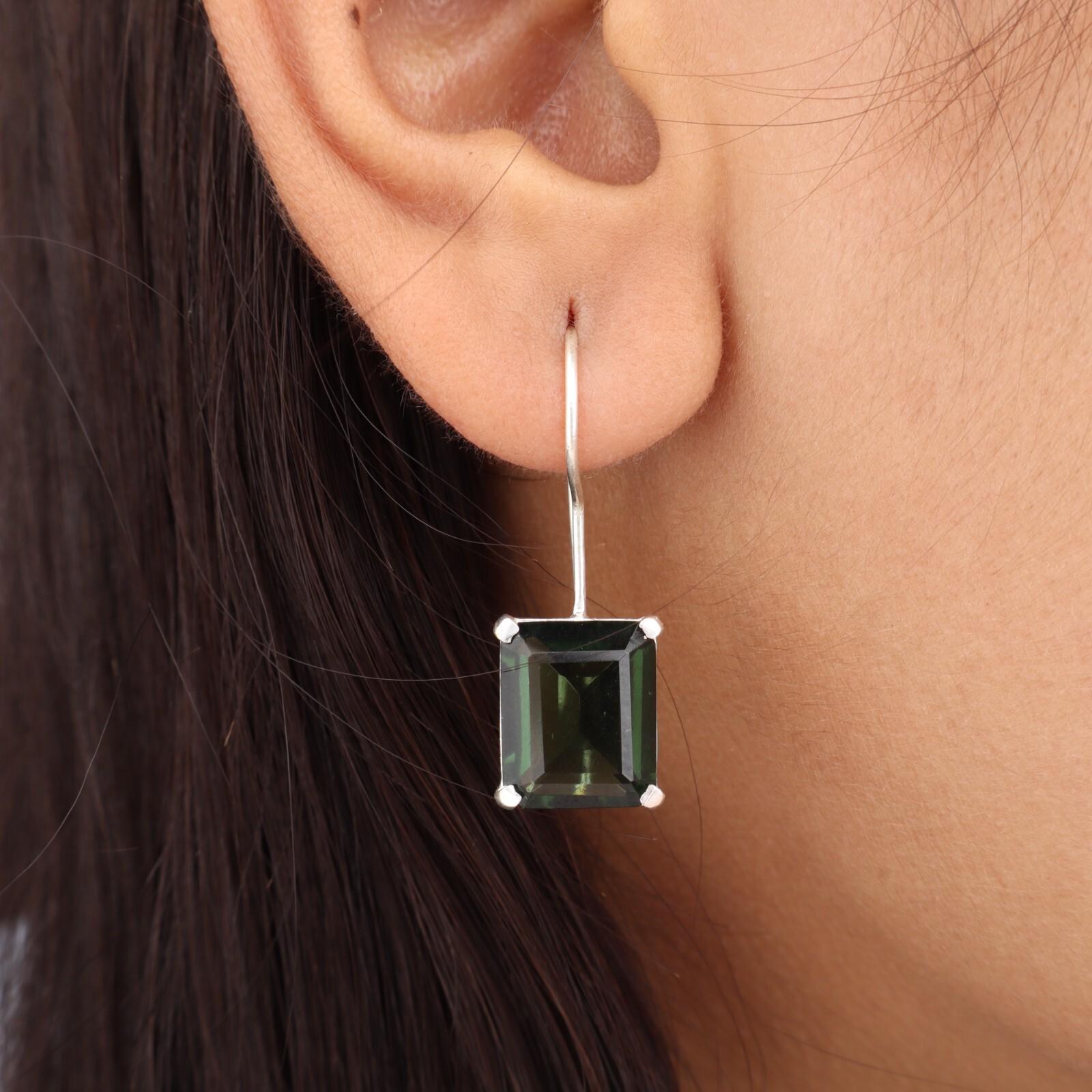 

Зеленый Турмалин Драгоценный Камень 925 Стерлинговое Серебро Ювелирные Изделия Ручной Работы Серьги 1.06 EE-167-15