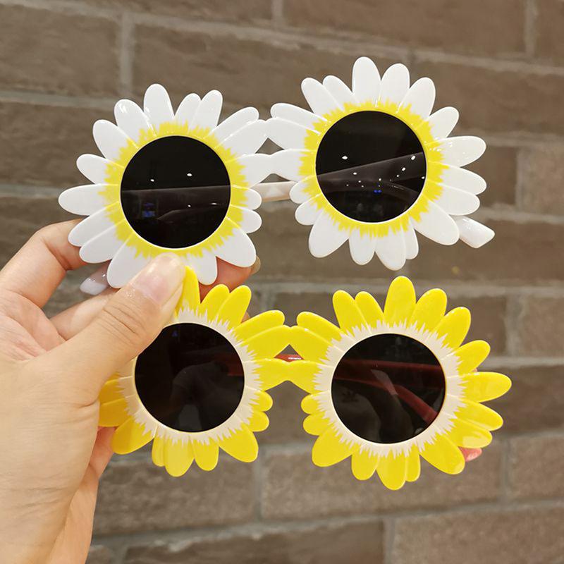 Women Party Sunglasses Cute Sun Flower Daisy Sun Glasses Funny Party Dramatic Cosplay Eyewear Women Uv400 Eyeglasses