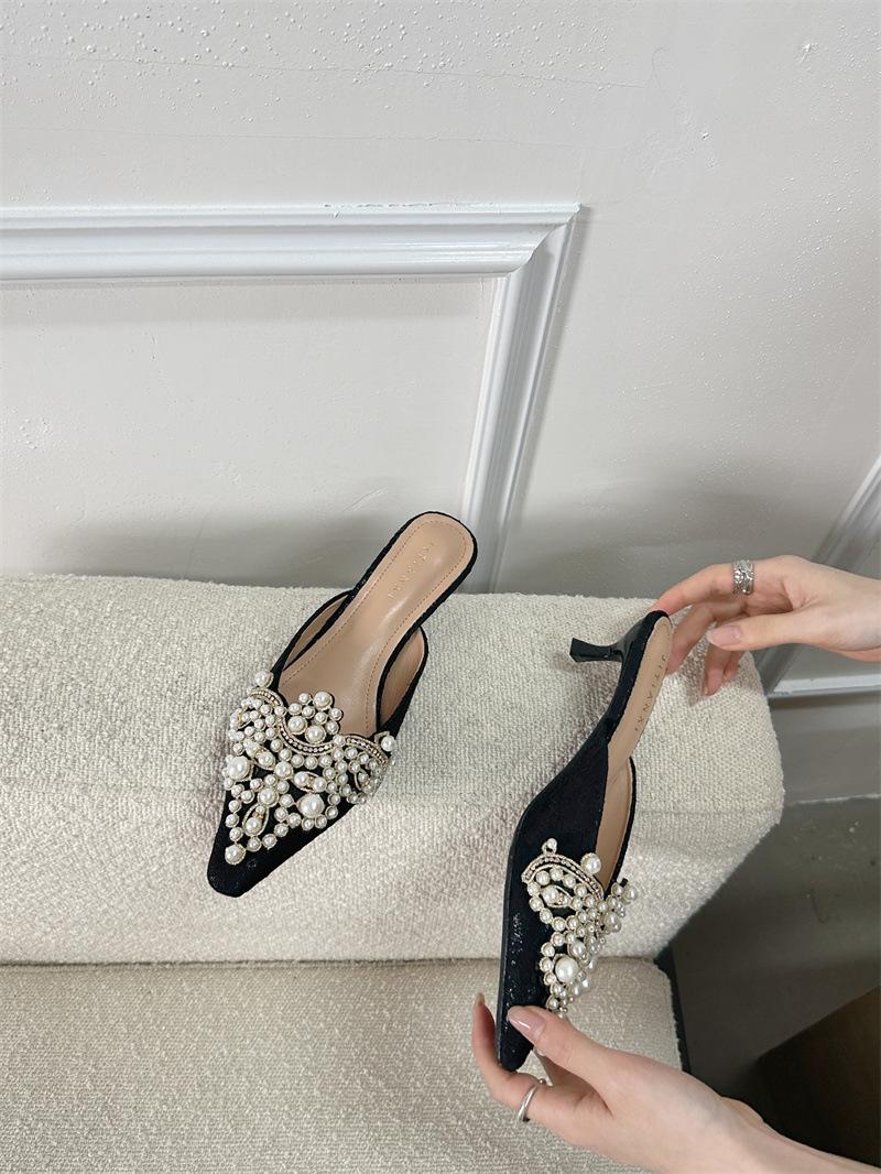 

Новые остроносые балетки с жемчугом и стразами, женские балетки на плоской подошве, полушлепанцы с закрытым носком, сандалии с сексуальным темпераментом 39