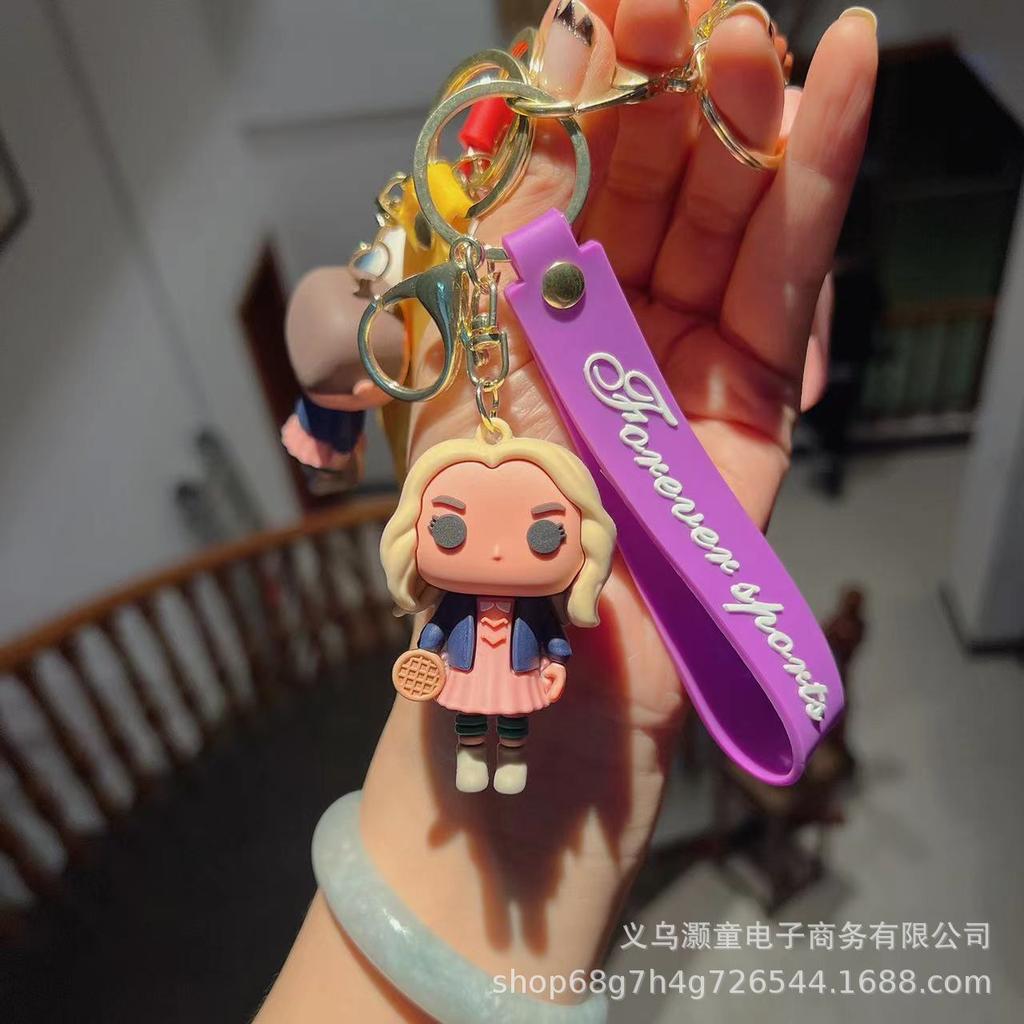 American TV doll keychain, cute doll pendant