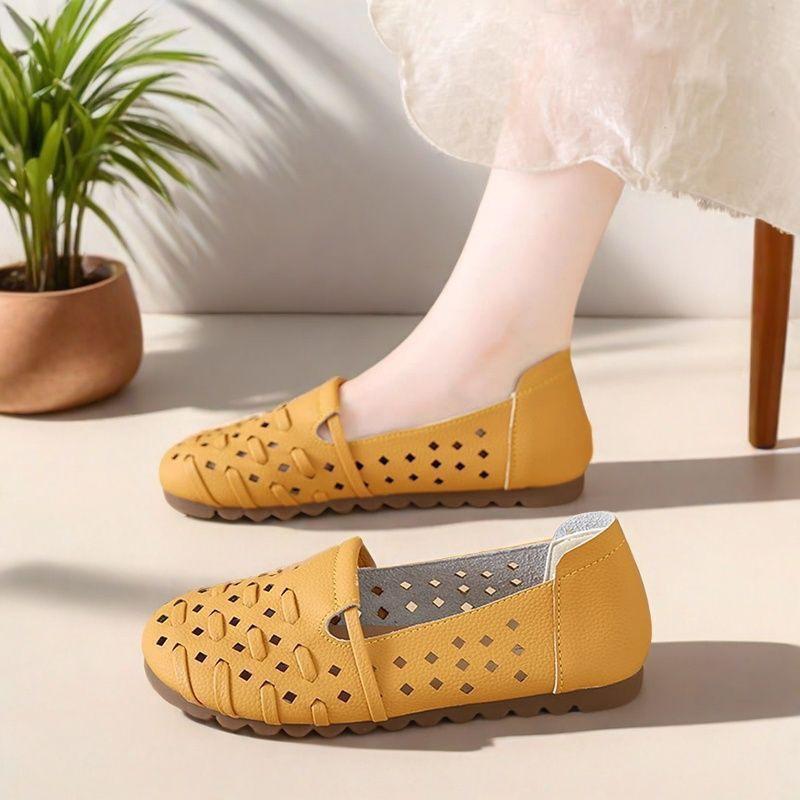 

Versatile casual flat-bottomed beef tendon sole Doudou shoes for women 2025 summer new soft-soled soft-faced breathable hollow ladyshoes for women 35 жёлтый