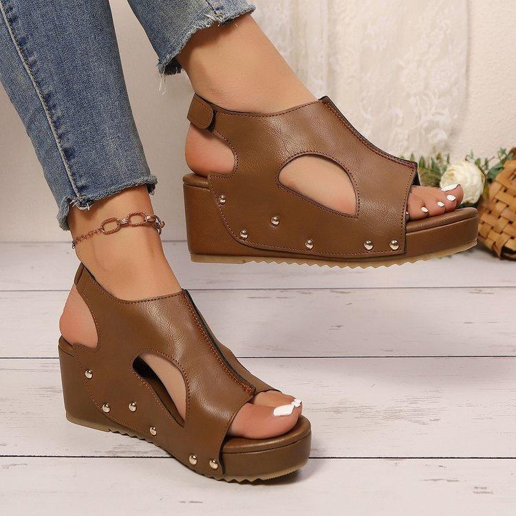 2025 foreign trade new thick-soled hollow fish mouth sandals women's large-size rivets Velcro slope heel beach sandals