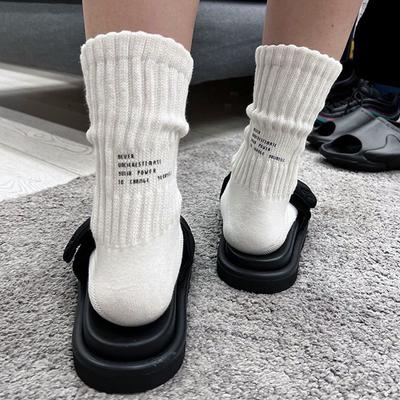 Thick Socks, Retro Printed Mid-calf Socks for Men and Women In Autumn and Winter, Solid Color Sports Socks with Towel Soles