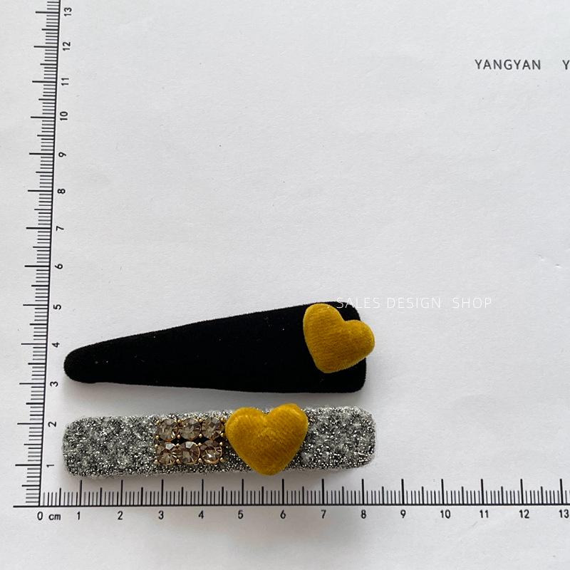 Korean Style Rhinestone Heart Hair Clip - Fashionable, Versatile, Simple Design for Women