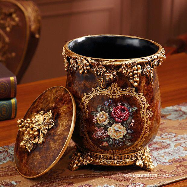 European and American Decorative Set: Fruit Bowl, Tissue Box, Ashtray, and Figurines for Living Room Coffee Table.