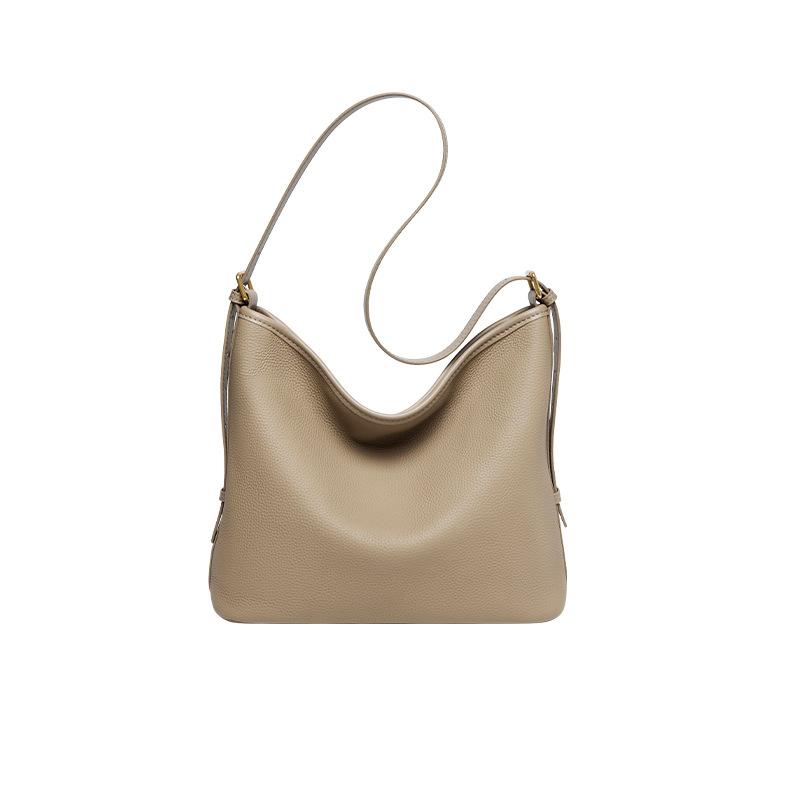 Mrs. Qiao 2025 Autumn Winter New Trendy Tote Bag Niche Simple Style Single Shoulder Women's Bag Large Capacity Commuter Women's Bag