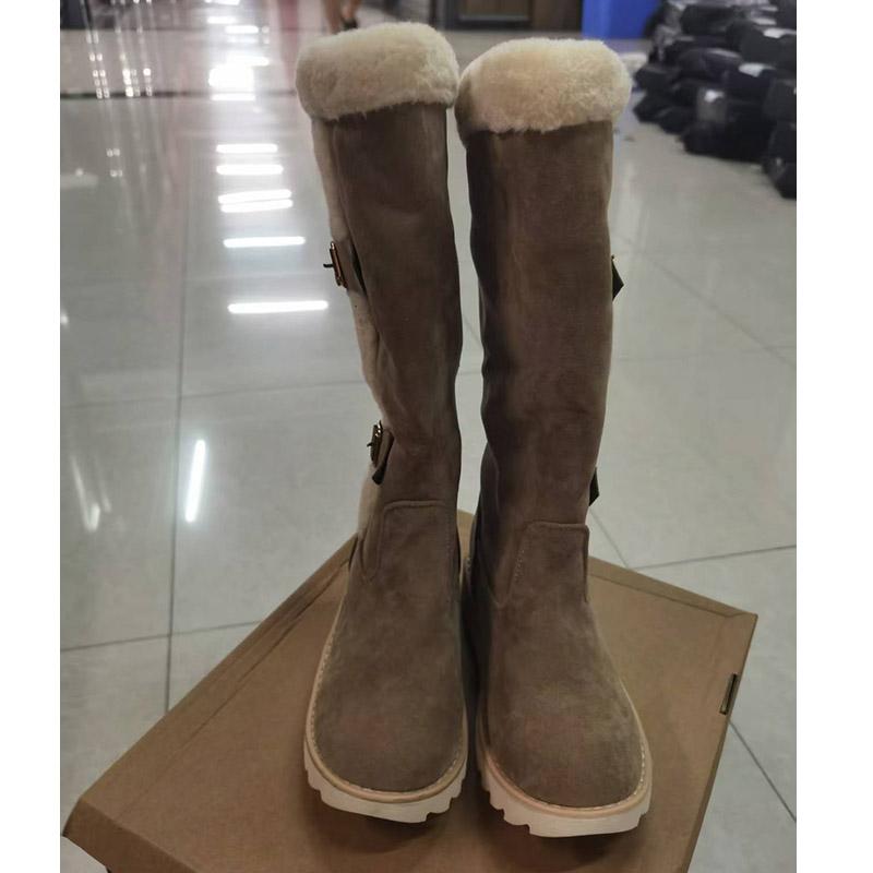 Women's Snow Boots Winter New Warm Thick-bottomed Skiing Must-have Large-size Plush Medium Boots