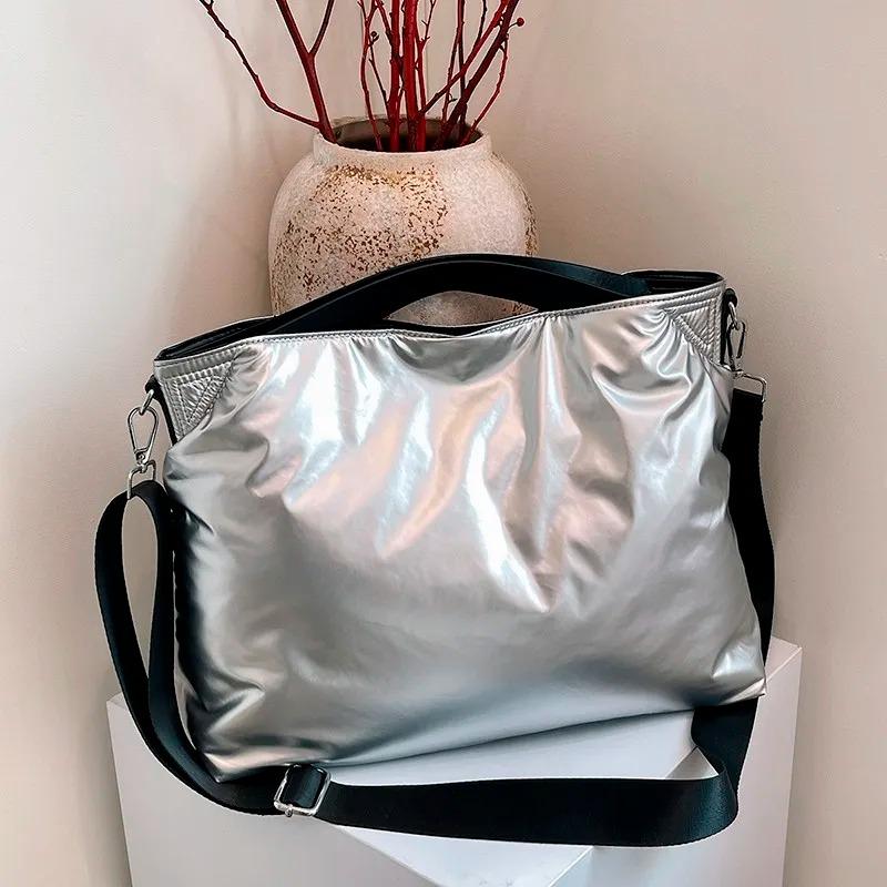 New Casual Autumn Winter Styles High-capacity Shoulder Bag  Advanced Feeling Ultra Light Commute Single Crossbody Bag