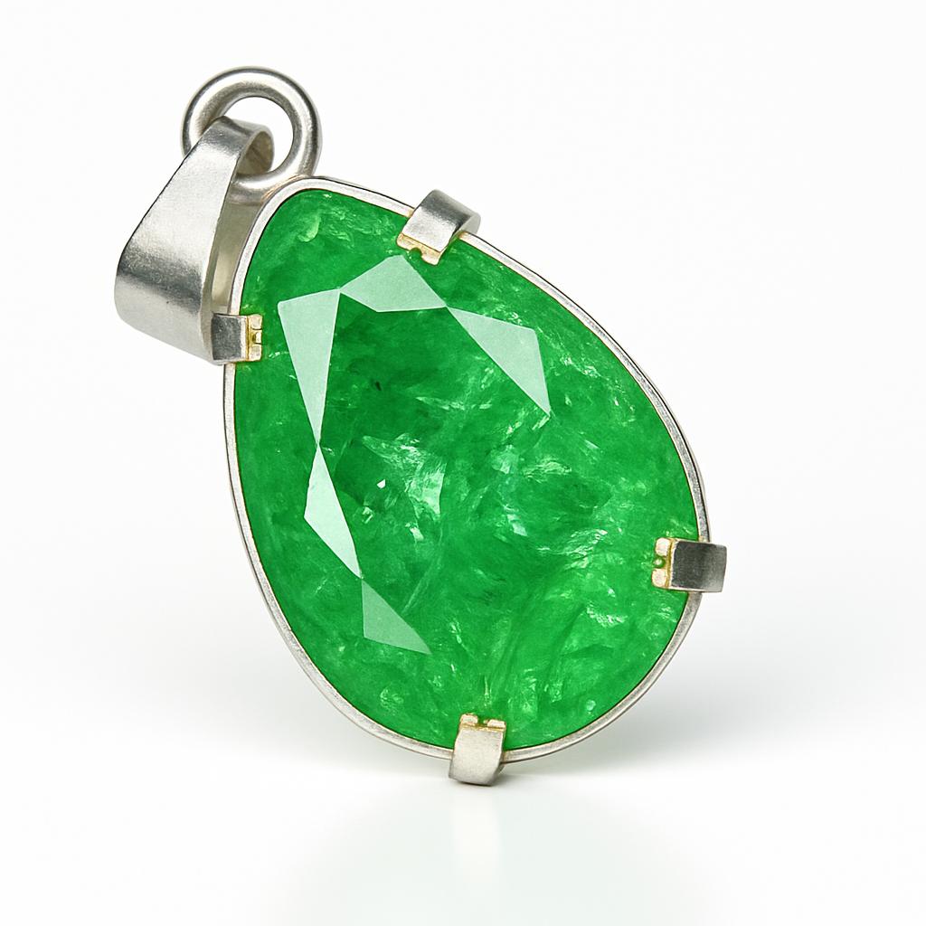41 Ct Natural Emerald 925 Sterling Silver CERTIFIED Beautiful Pear Pendant AI-119-NS