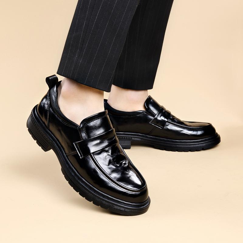 Modemarke Handgefertigte Leder Freizeitschuhe Herren Sneakers Outdoor Herrenschuhe Atmungsaktive Flats Schuh Heißer Verkauf Plateau Slipper Herren Slipper