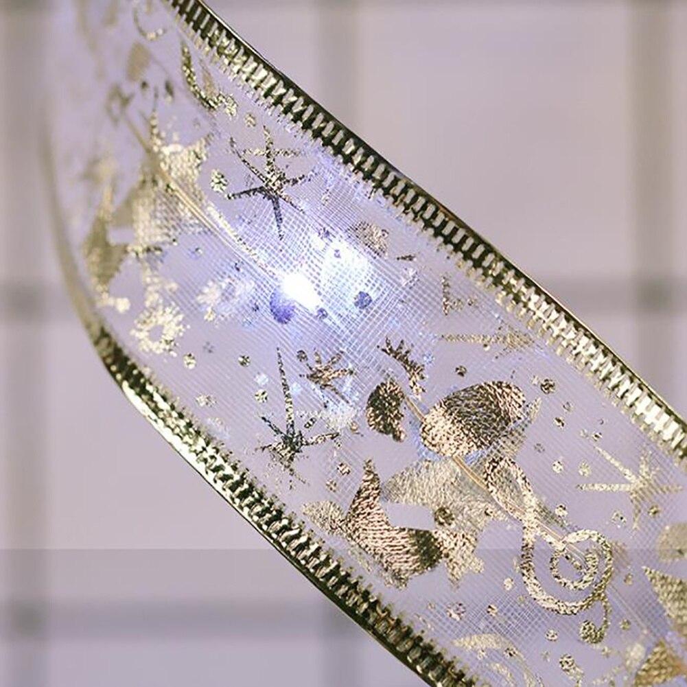 Stringa natalizia a LED dal design unico. L'aspetto fantastico e sognante migliora l'atmosfera natalizia