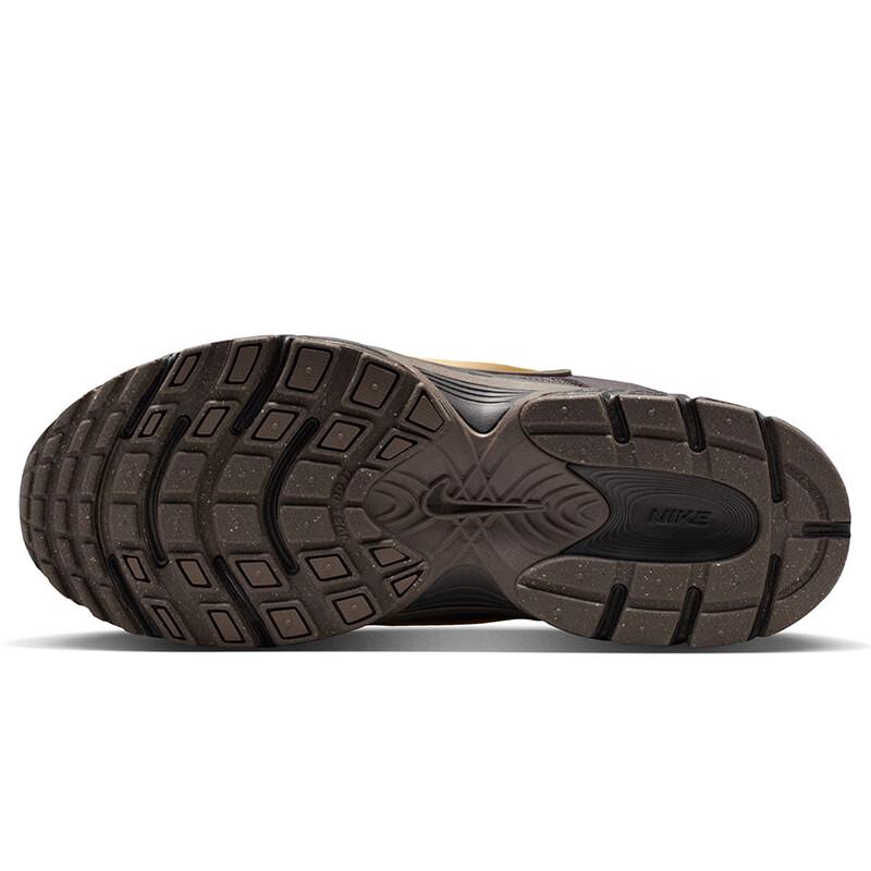 Nike Dámské polstrované dad shoes V5 RNR