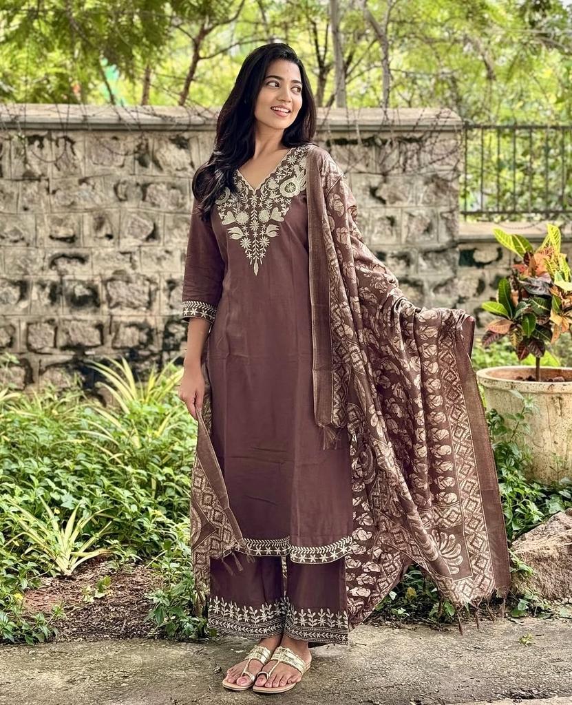 Women Designer Embroidered Kurta Pant Dupatta Set Indian Bollywood Party Wear Ethnic Salwar Suit