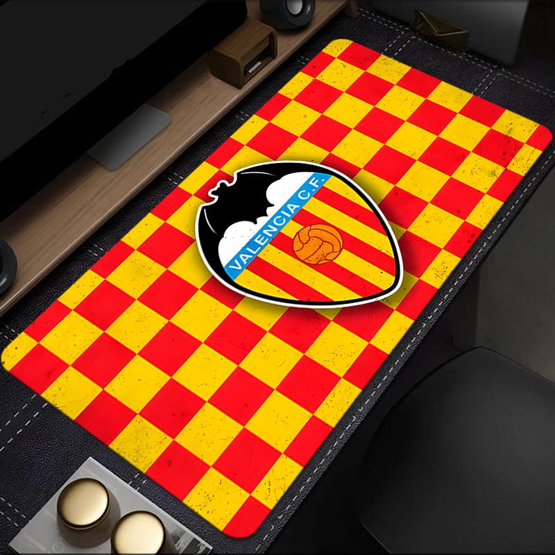 Valencia Crest Design Mouse Pad, Rubber Base, Mouse Pad for Gamers and Office Use, Gaming Desk , Easy To Clean Mat Christmas Fan Gifts