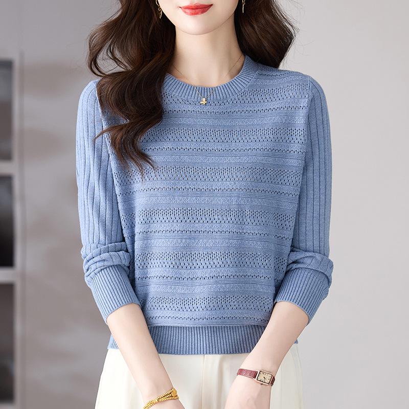 Women's Early Autumn Pink Cutout Knitwear: Gentle Style, Loose Fit, Slimming, Round Neck, Long Sleeve Top.