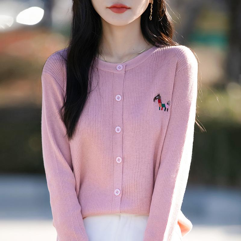 Neuer Strickcardigan mit Rundhalsausschnitt für Frühling und Herbst mit gesticktem bunten Pferd, lockeres und vielseitiges Oberteil