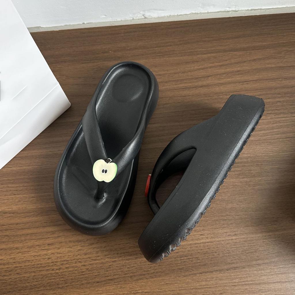 The Korean version of stepping on shit has an increased sense of non-slip and versatile cool slippers, super fire thick-bottomed cute flip-flops, wo