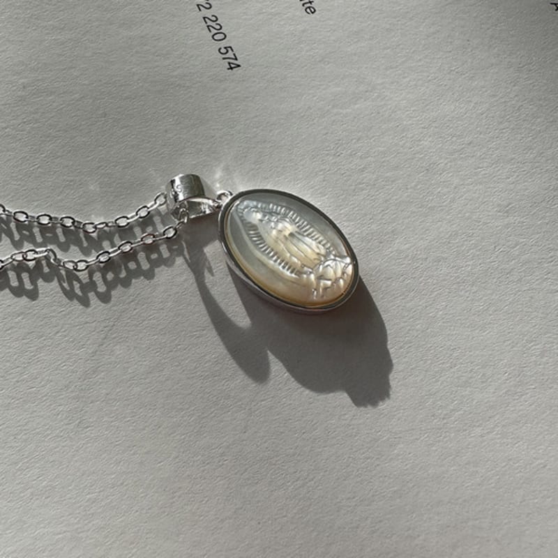 Mosxe [925silver] Mother of Pearl Maria Necklace