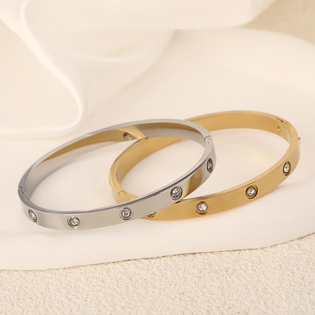 Stainless Steel Titanium Full Diamond Buckle Bangle - Luxurious Niche Bracelet with European and American Style