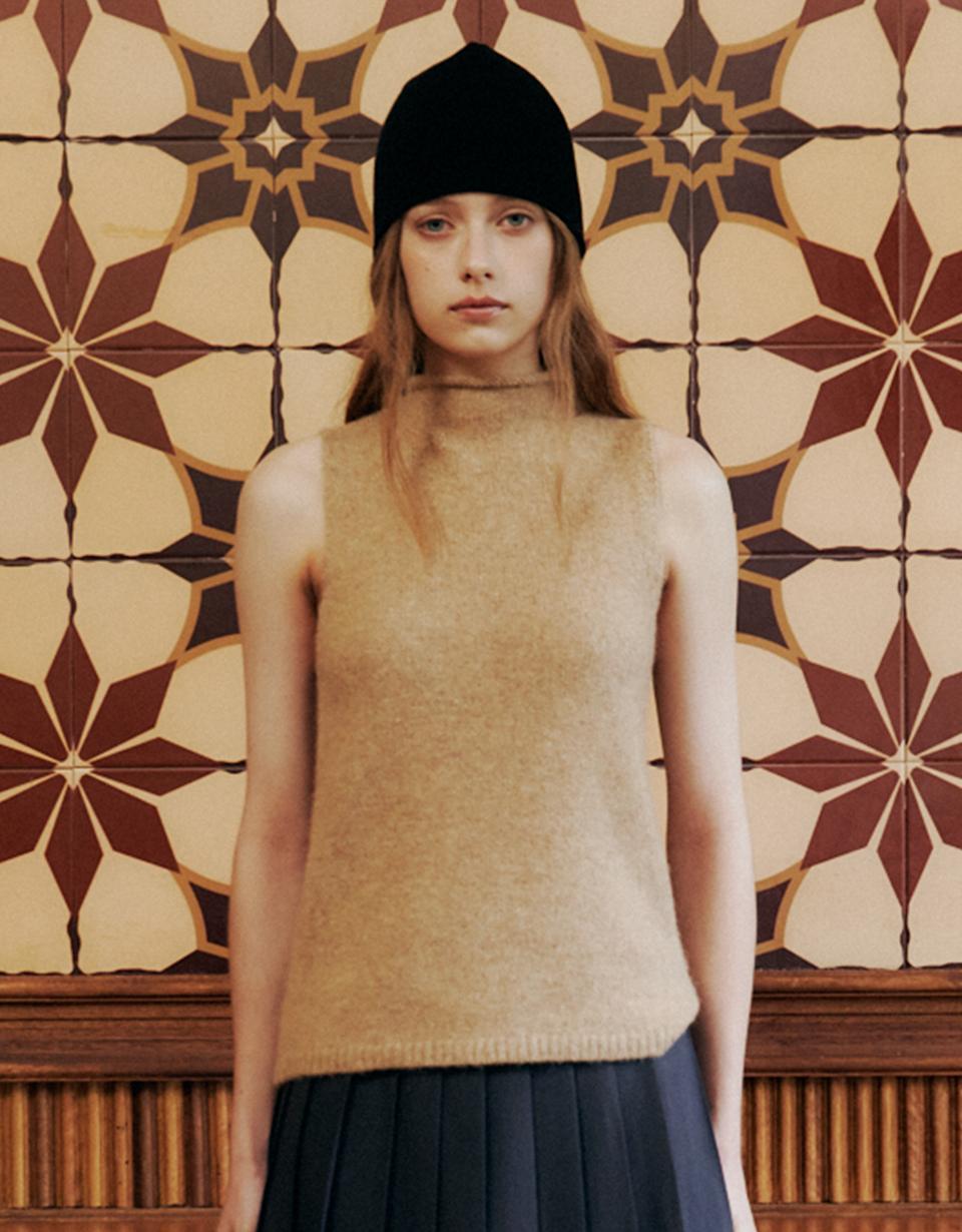 Love Us You Wool Halter Neck Sleeveless Knit (Beige) Beige/Beige