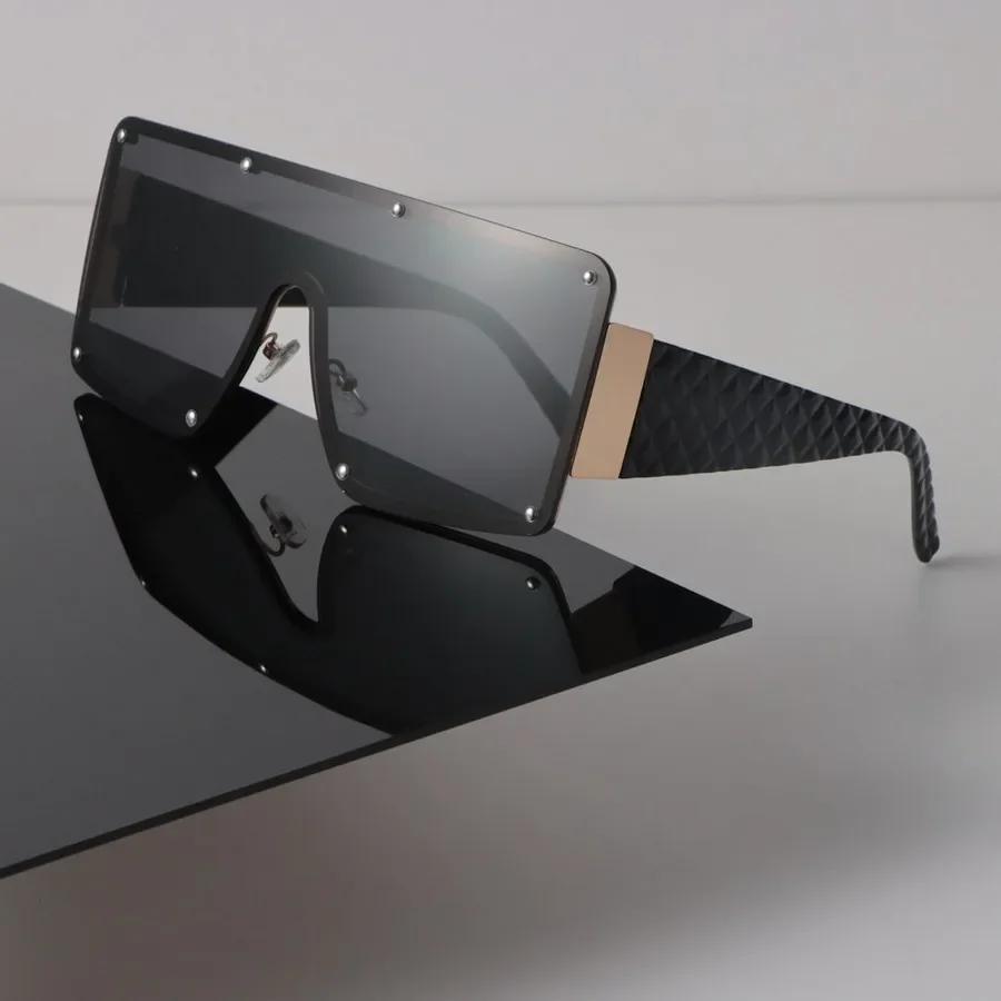 

Fashion Square Sunglasses Women Men Retro Brand Designer Mirror Sun Glasses Female Male Gradient Other