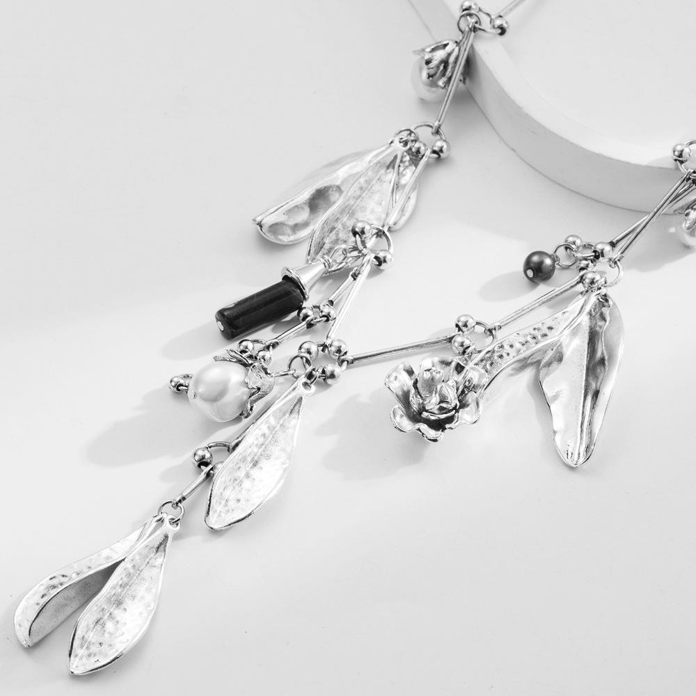 Exaggerated Leaf Alloy Necklace - Flowers Geometric Retro Stud Earrings - Collar Chain for Women