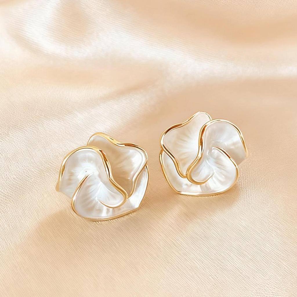 Meiji Women's 2025 Tassel Flower & Pearl Seashell Luxury Dangle Earrings