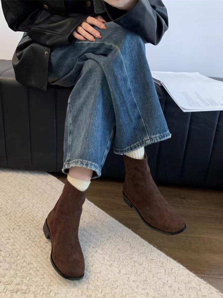 

Виноградная мать studiolee корейские ретро квадратные замшевые универсальные толстые каблуки, увеличивающие рост, тонкие короткие сапоги женские осень и зима 42 темно-коричневого