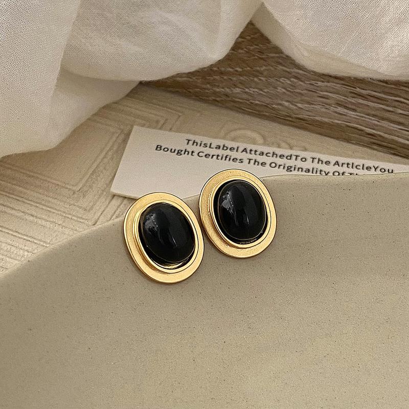 French Luxury Transparent Opal Oval Geometric Stud Earrings for Women Minimalist Metal Round Irregular Earrings Fashion Jewelry