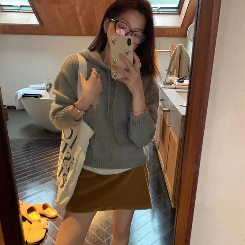 

Korean autumn and winter models of all-match twist hollow loose hooded sweater women, exquisite casual women s long-sleeved pullover warm sweater one size fits all серый