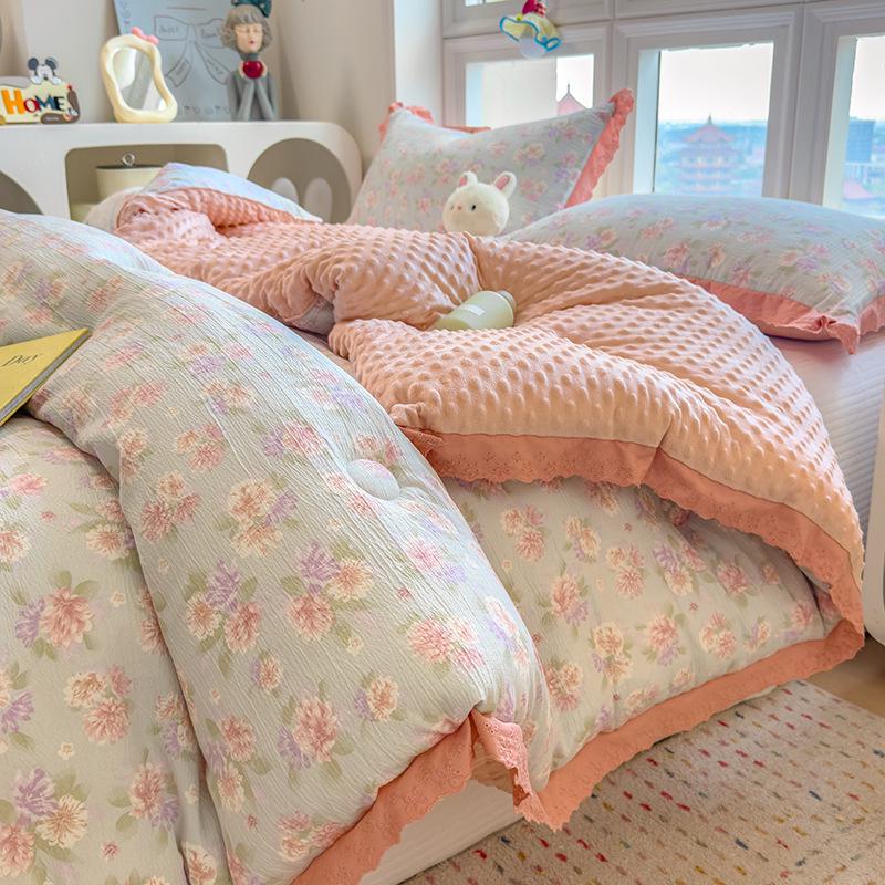Thickened Winter Flannel Fleece Quilt - Warm Comforter for Single Dormitory, Autumn & Winter Use.