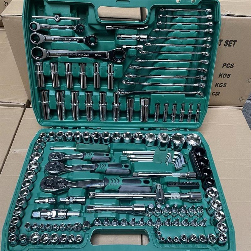 German 121-Piece Multi-Function Car Repair Socket & Ratchet Wrench Set