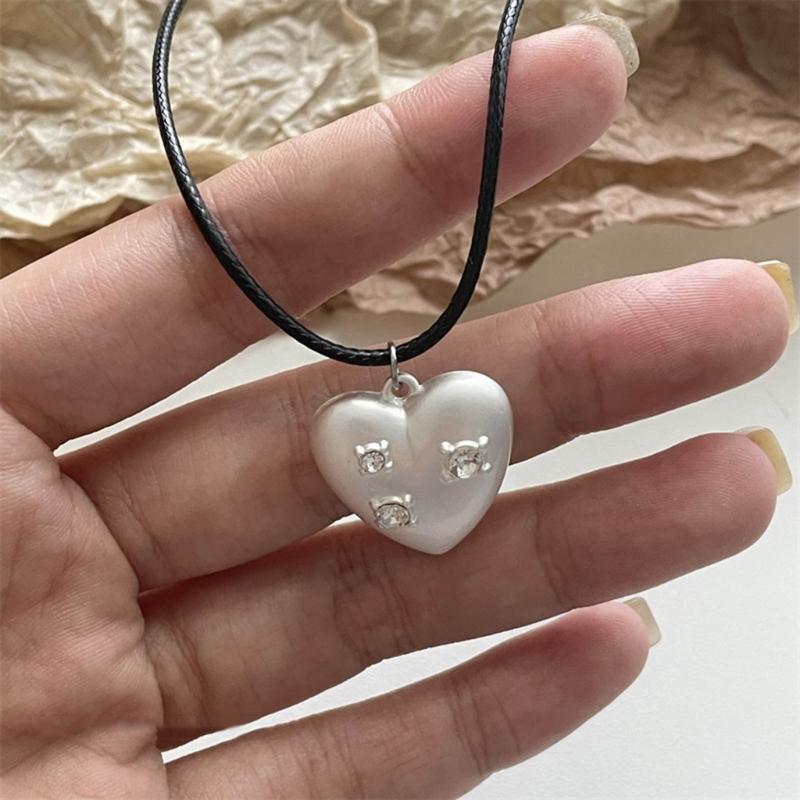 Punk Love Heart Pendant Necklace for Women Men Hip Hop Braid Rope Choker Clavicle Chain Party Y2k Fashion Jewelry Gift