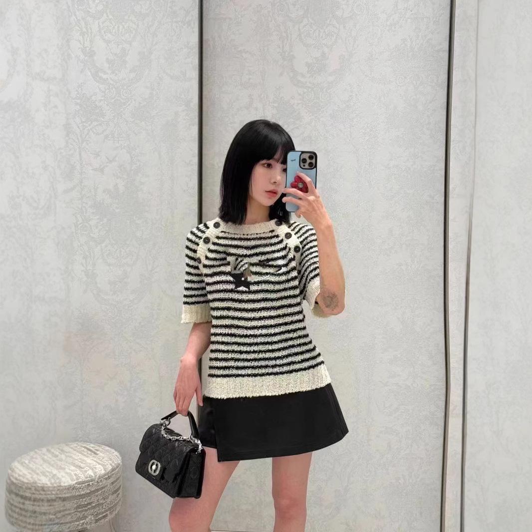 

Women s Spring/Summer Color Block Star Embroidered Striped Knit Top Medium