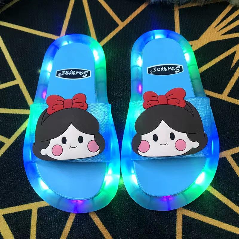 Fashion Glowing Children's Slippers Strawberry Crystal Shoes Shiny Lights Girlfriend Girls Shiny Sandals