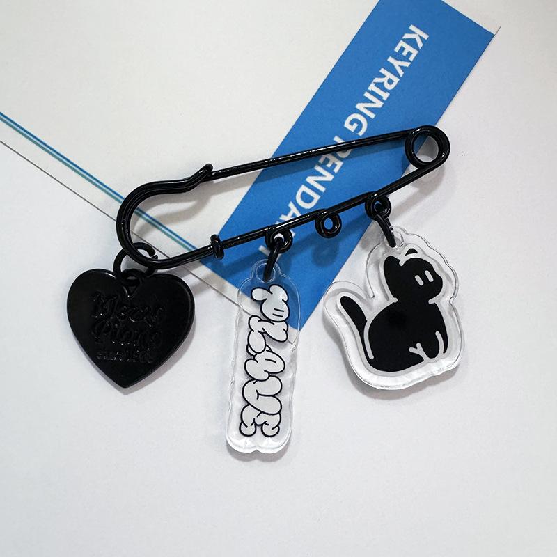 

KPOP Plave Cartoon Acrylic Brooch Clothing Accessories YEJUN NOAH BAMBY EUNHO HAMIN Cute Bag Charms Fans Gifts Collect Pendants