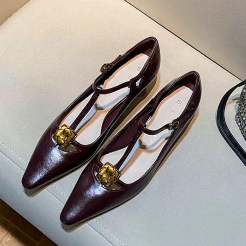 Women's Coarse Heel Shoes Autumn New Pointed Head Shallow Mouth Metal Flower Anti-slip Wear-resistant Low-top Shoes