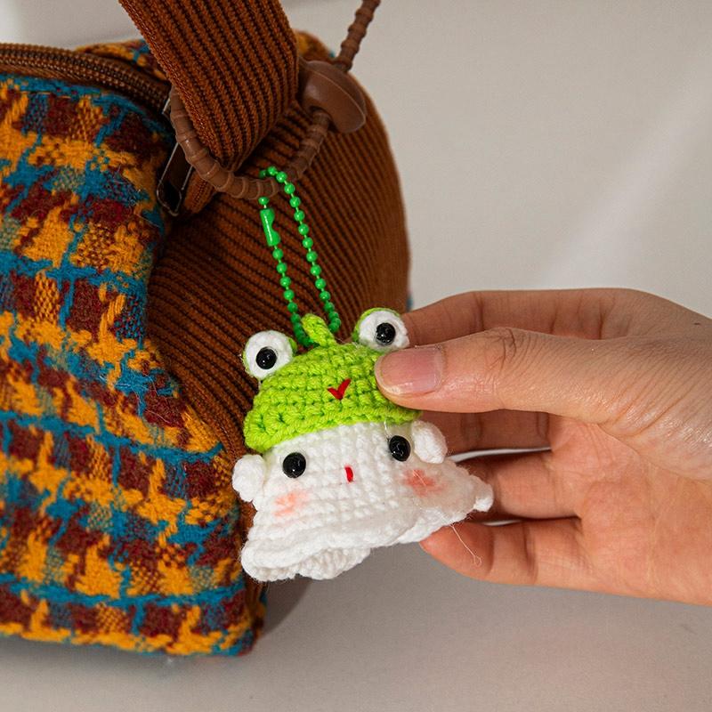 Halloween Cute Ghost Crochet Pendant Desktop Handmade Weaving Decor Creative Halloween Party Gift Backpack Keychain Accessories