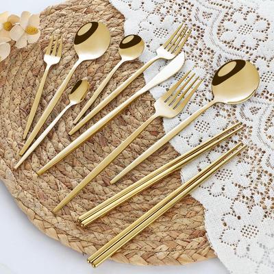 Vergoldetes portugiesisch-japanisches Edelstahl-Besteckset: Messer, Gabel, Dessertlöffel, Essstäbchen, Eiscremelöffel, Obstgabel