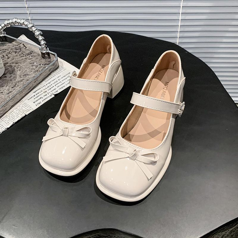 In the summer of 2025, the new Korean version with skirt, light mouth fashion, single shoes with thick heels, casual Mary Jane shoes for women