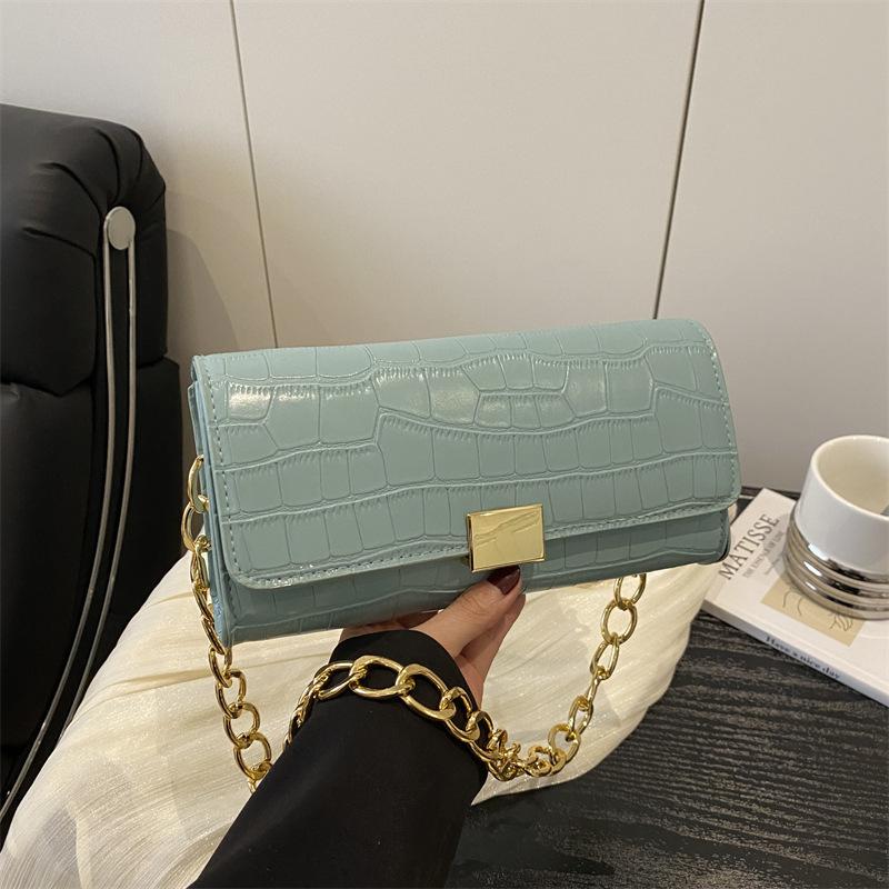 

Сумка на плечо под мышкой 2025 новая модная повседневная текстурная маленькая квадратная сумка ретро однотонная трендовая цепочка сумка феи озеро синий