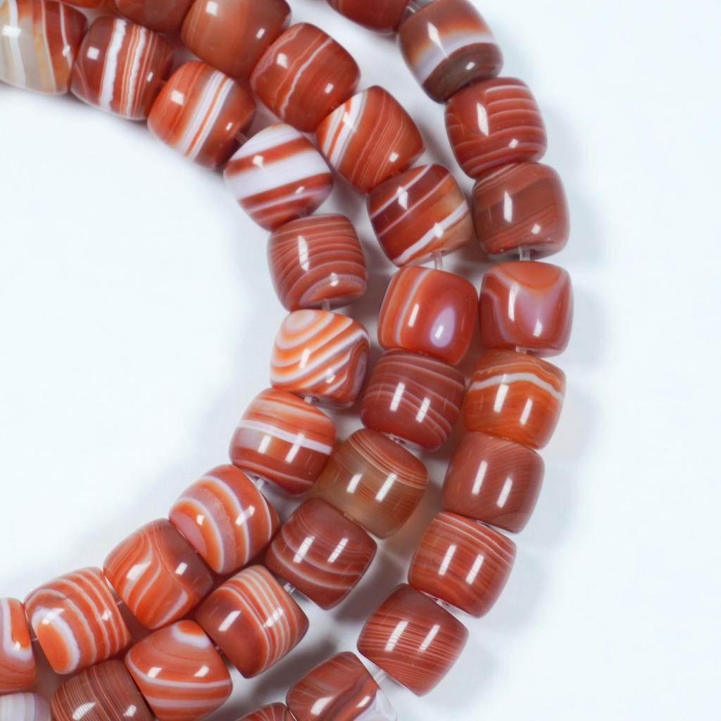 Přírodní pruhované červené achátové korálky ve tvaru válečku pro DIY buddhistické náramky Vajra Bodhi