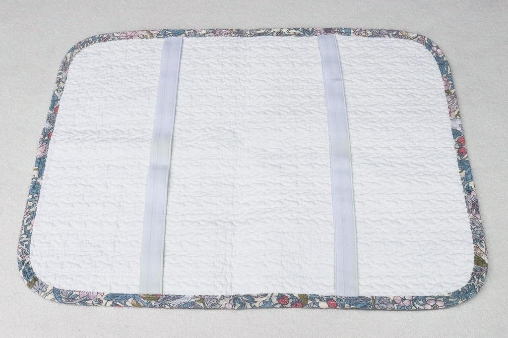 Romance Kosugi Cotton Pillow Pad, V&A (Victoria & Albert Museum) Strawberry Thief Pattern, Washed Quilted, Skin-Friendly, 100% Cotton, Pink