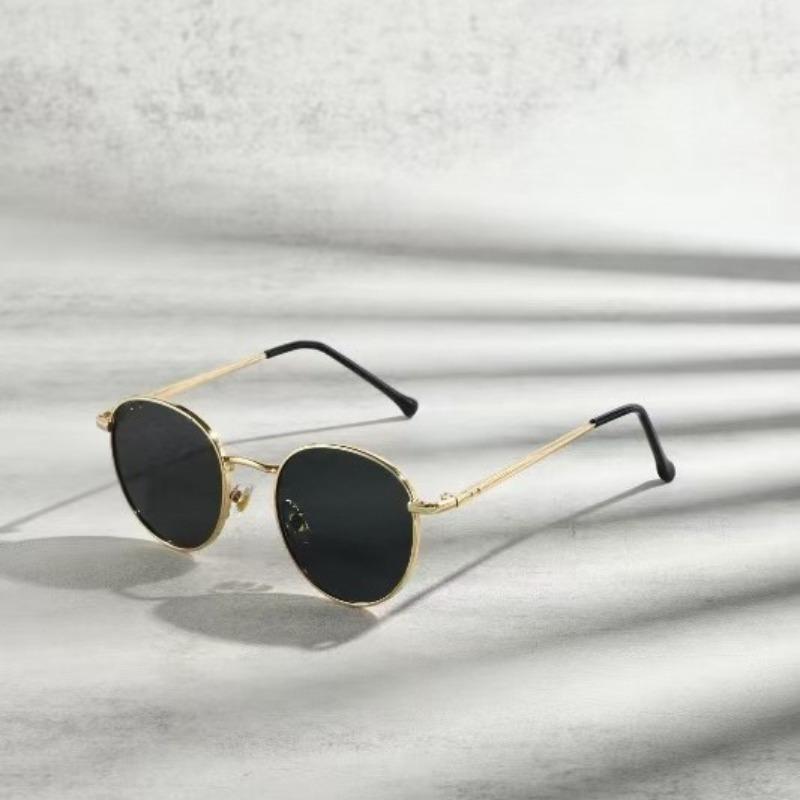 New Men Small Frame Metal Oval Sunglasses Classic Men Retro Sun Shading Driving Sun Glasses Fashion Women's Anti Glare Eyewear