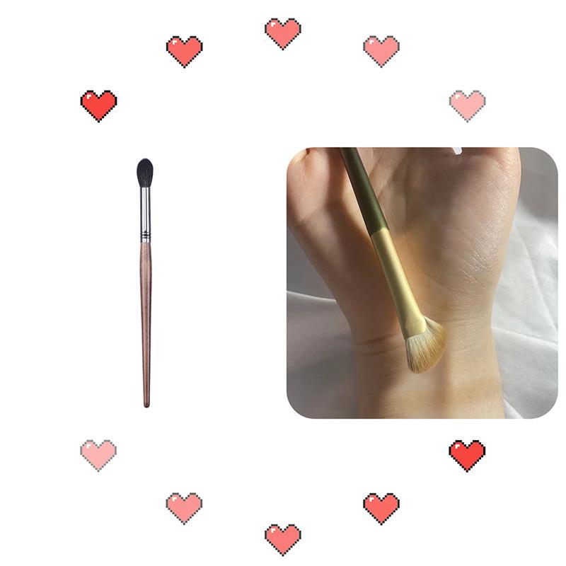 Flame Blending Brush - Fine Soft Bristles for Highlight, Contour, Blush - Single Pack