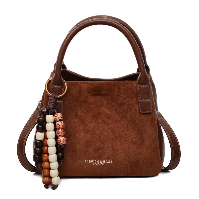 2025 Autumn and Winter New Versatile Commuter Shoulder Bag Vegetable Basket Bag Retro Handbag Messenger Bag Women's Bag