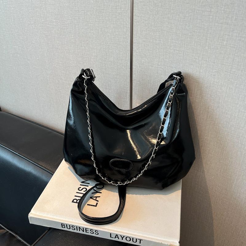 Casual Student Soft Surface Large-capacity Bag Women's 2025 New Summer Work Commuter Bag Fashionable Shoulder Messenger Bag