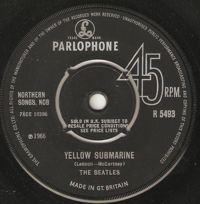 7inch Record BEATLES  Eleanor Rigby  Yellow Submarine R5493 Parlophone 1966 UK Rock Used