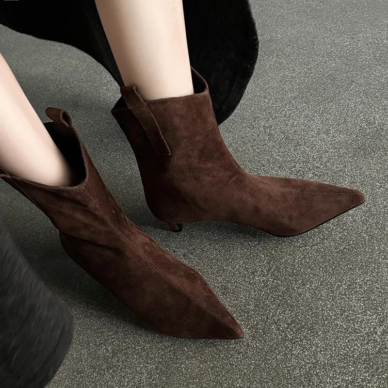 Fashion 2024 New Autumn Winter Women Boot Leather Short Boots for Women Fashion Pointed Toe Med Heels Ladies Shoes Modern Chelsea Boots